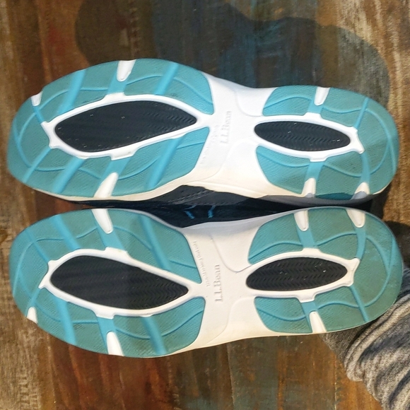 L.L. Bean Blue Toggle Tie Sneakeds Women's 6 Wide - Picture 4 of 5